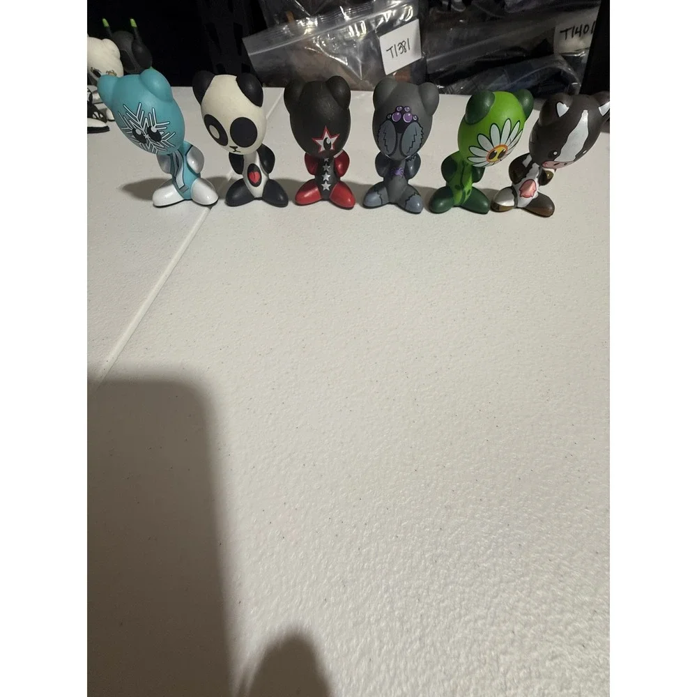 Lot of 6 Designer Vinyl Art Toy Figures Panda Spider Daisy Cow Snowflake Star